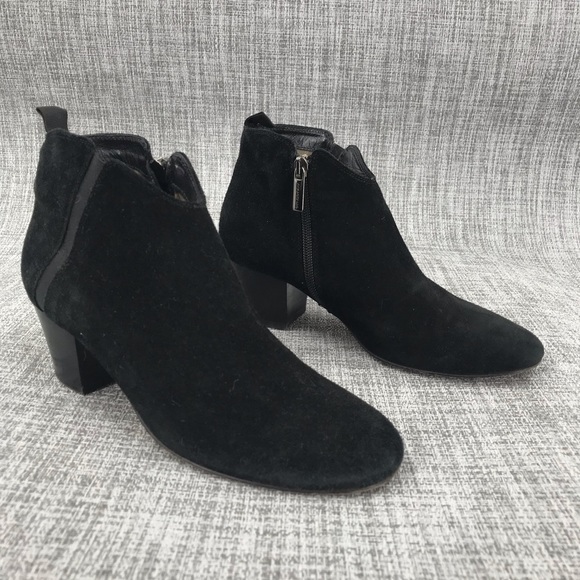 Aquatalia Black Suede Side Zip Ankle Booties Boots Women’s US 7 Block Heel‎ - Picture 1 of 12